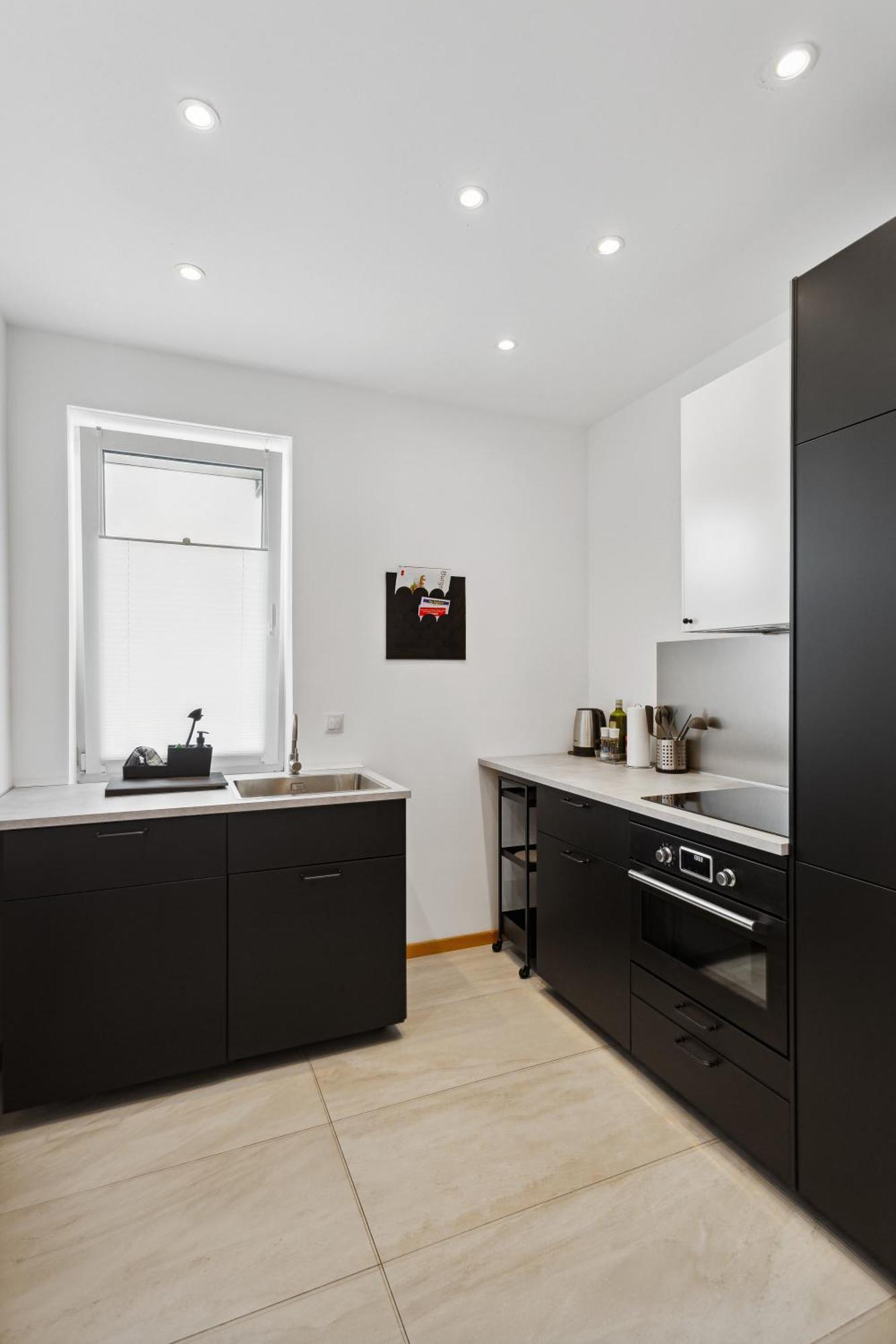 Gross, Modern, Vollausgestattet, Gemuetlich Mit Kueche Und Parkplatz Fuer Urlaub Oder Business Apartment Kettig Exterior foto