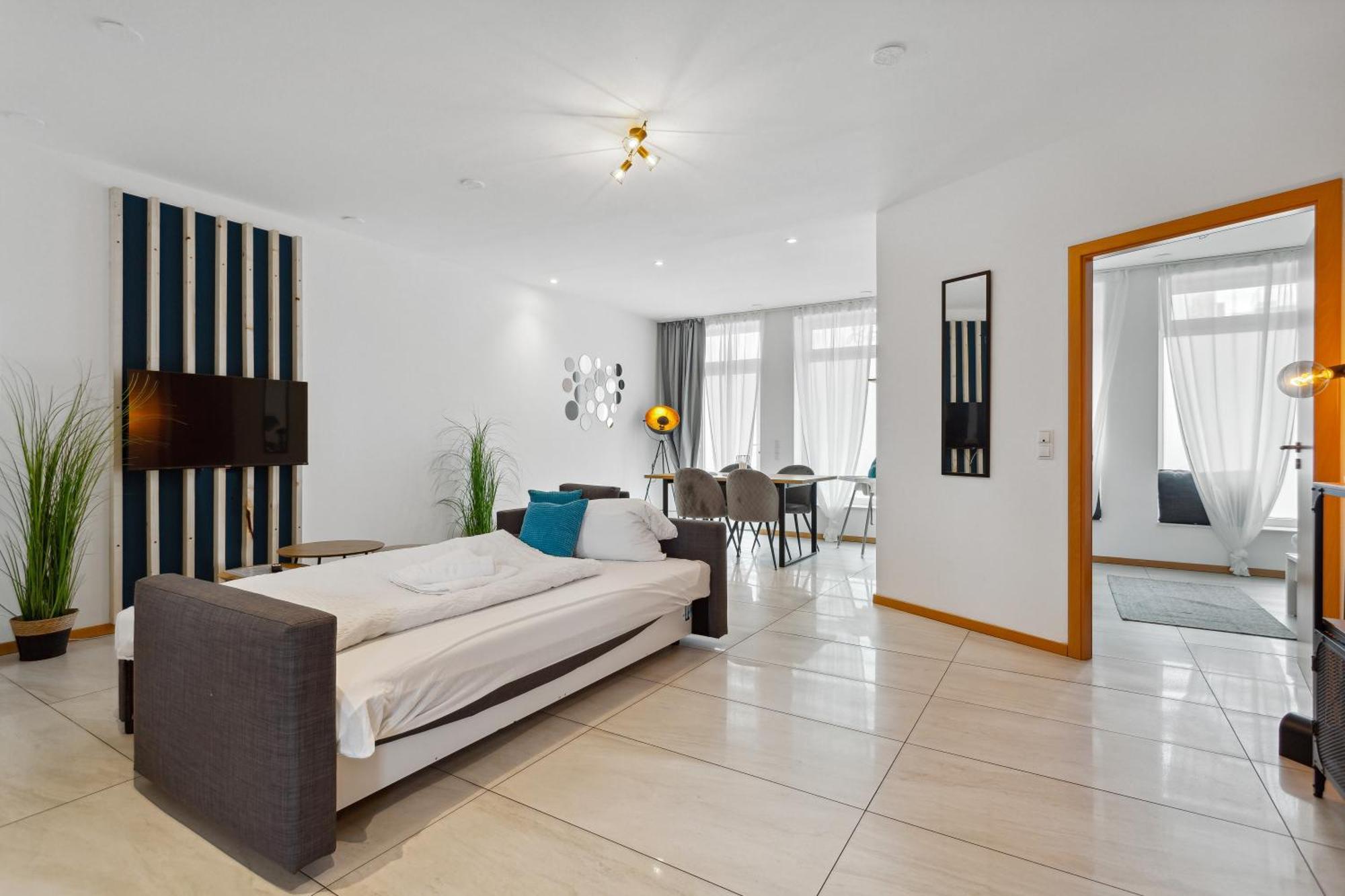 Gross, Modern, Vollausgestattet, Gemuetlich Mit Kueche Und Parkplatz Fuer Urlaub Oder Business Apartment Kettig Exterior foto