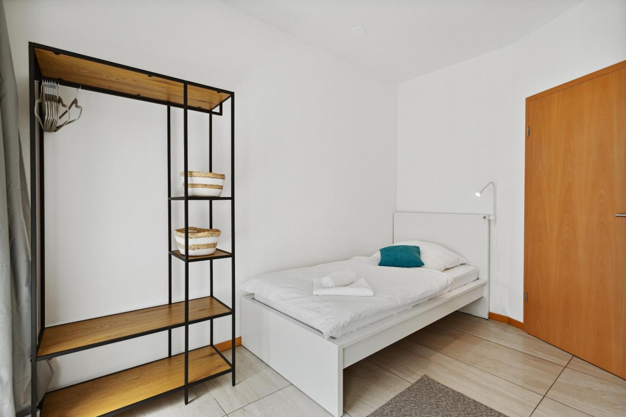 Gross, Modern, Vollausgestattet, Gemuetlich Mit Kueche Und Parkplatz Fuer Urlaub Oder Business Apartment Kettig Exterior foto