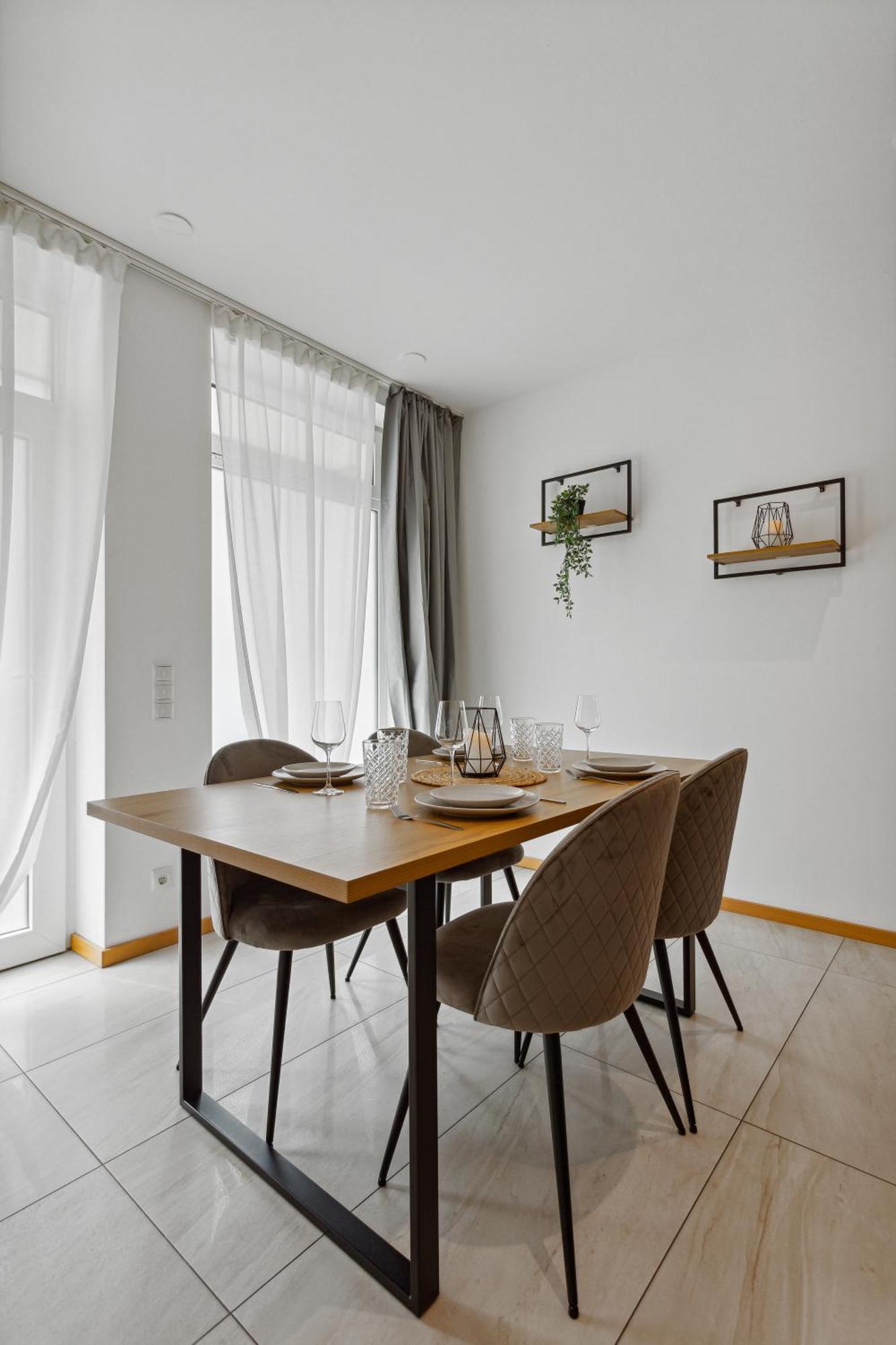 Gross, Modern, Vollausgestattet, Gemuetlich Mit Kueche Und Parkplatz Fuer Urlaub Oder Business Apartment Kettig Exterior foto